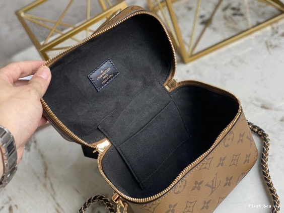 First bag ru LOUIS VUITTON VANITY PM 0806